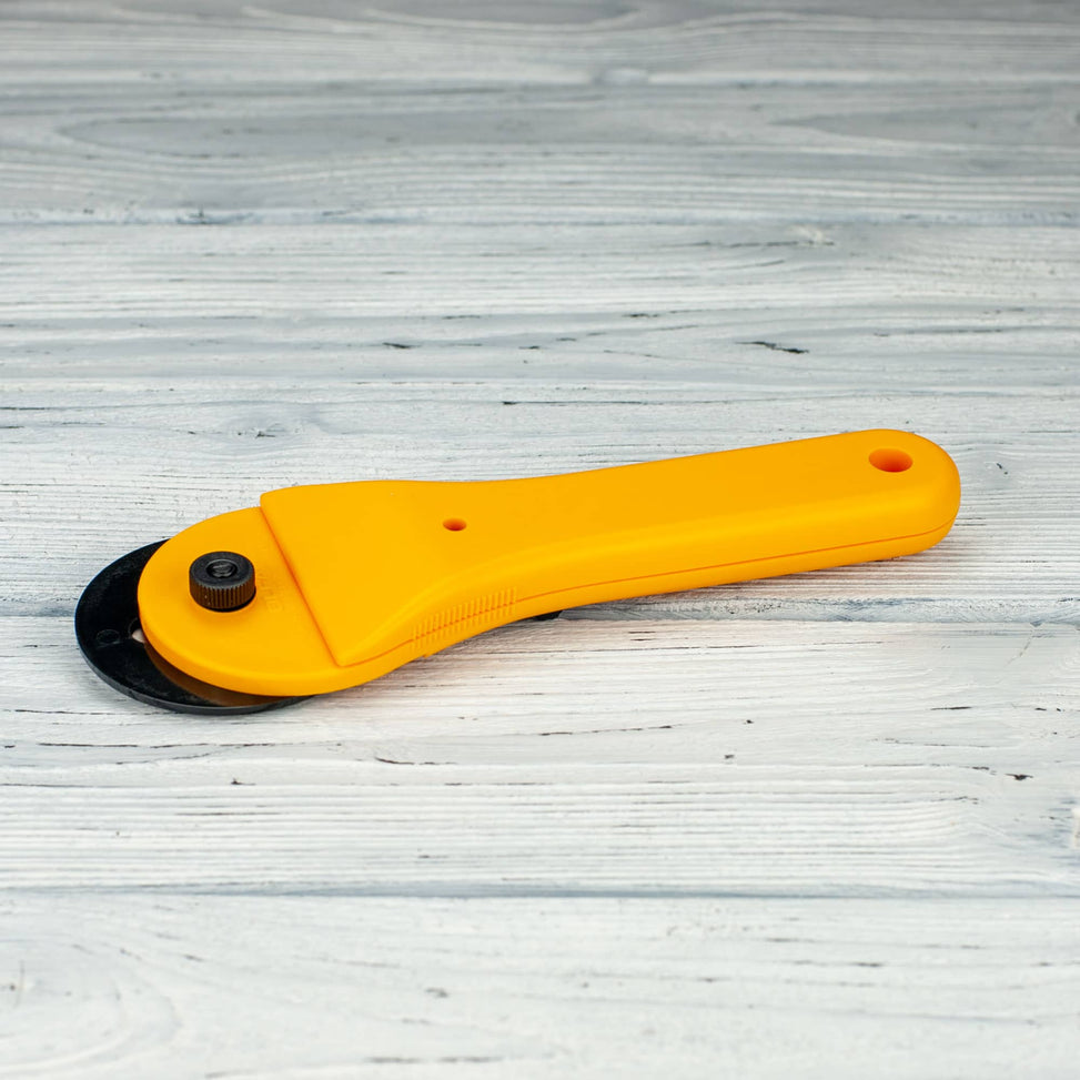 Olfa Handle Rotary Cutter 60mm RTY-3/G